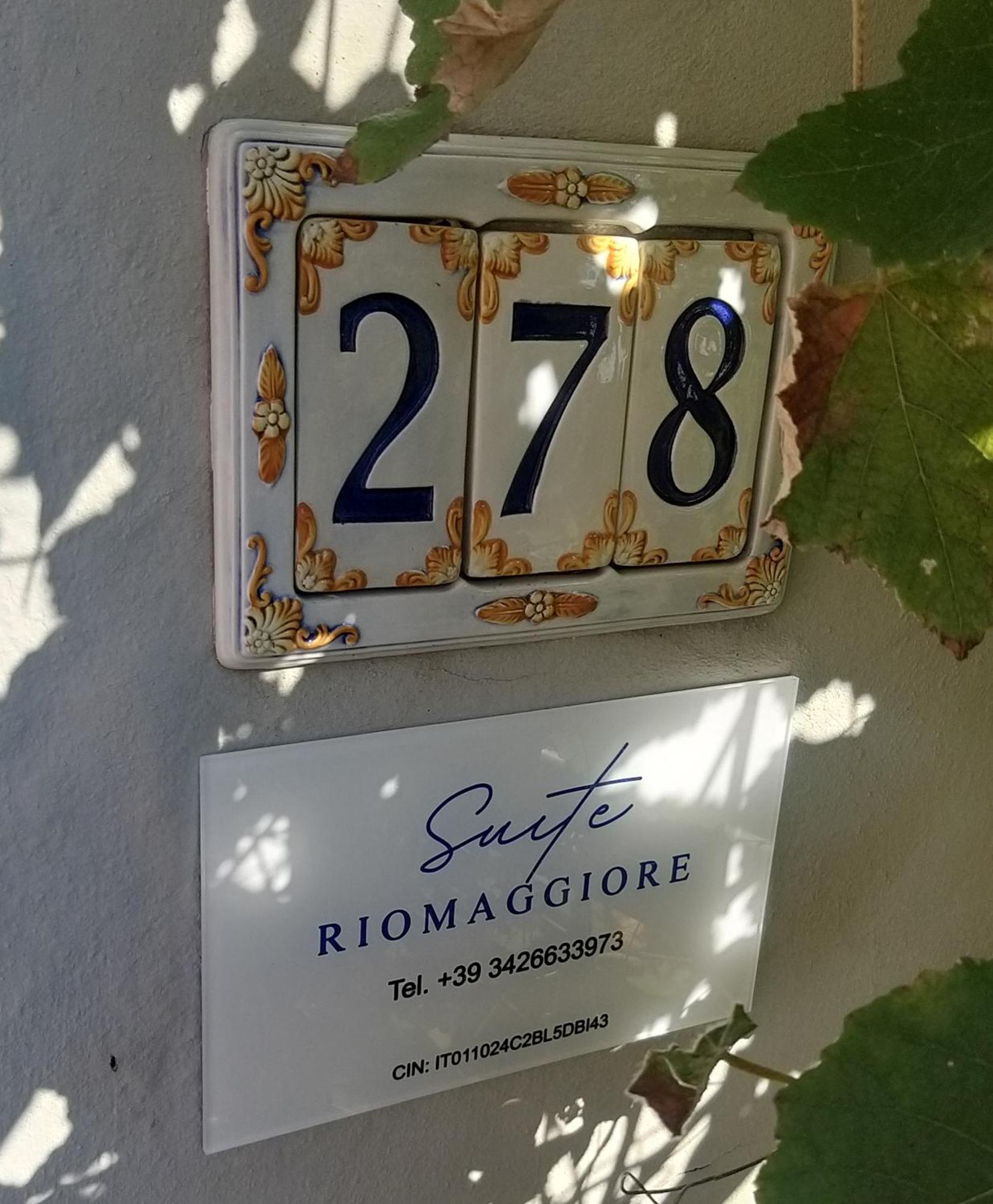 Suite Riomaggiore Bagian luar foto